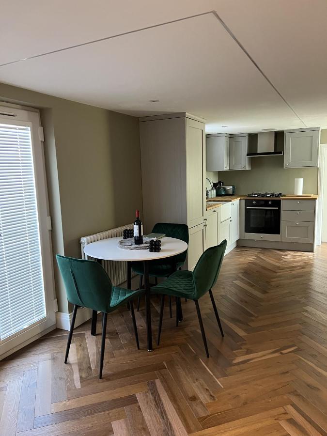 בארנט Super Deluxe Apartment מראה חיצוני תמונה